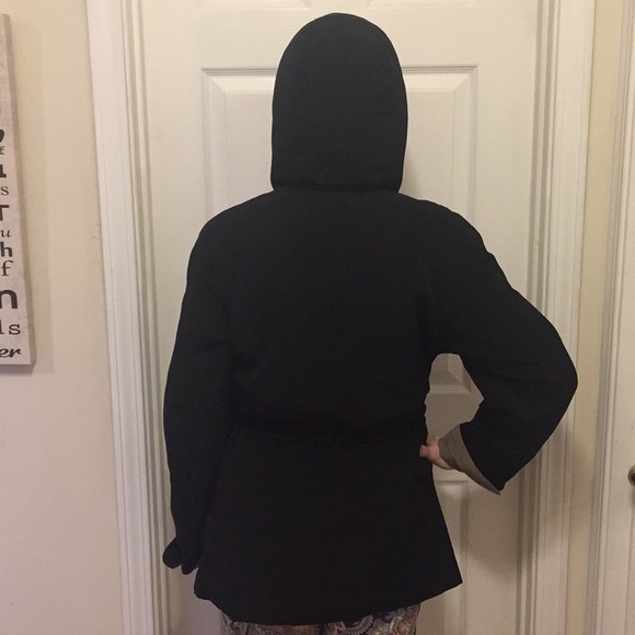 Jones New York rain jacket- medium - Picture 3 of 5